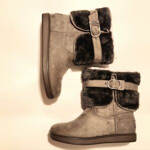 Guess Taupe and Black Fur Winter Boots